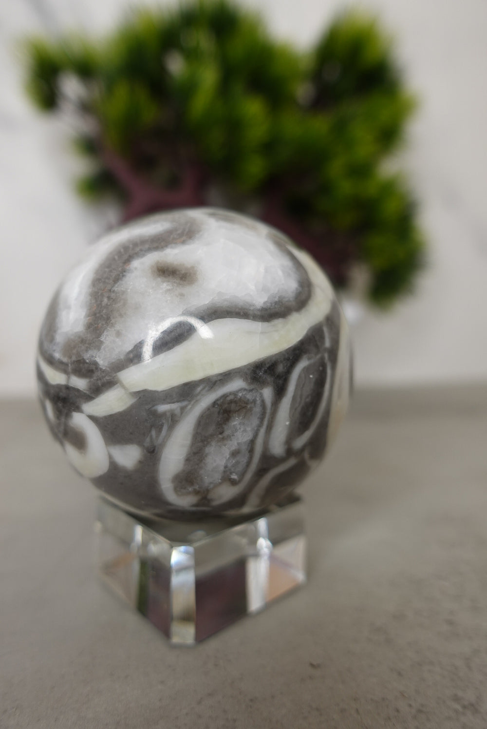 Thousand Eye Jasper Sphere 30mm | Pury Gem